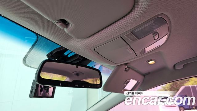 Hyundai AVANTE 2019 — photo 27
