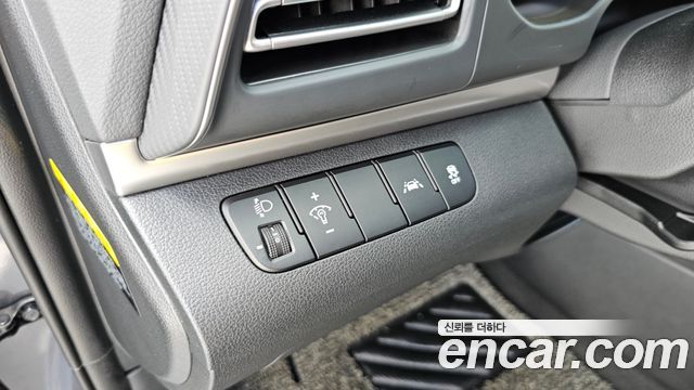 Hyundai AVANTE 2019 — photo 28