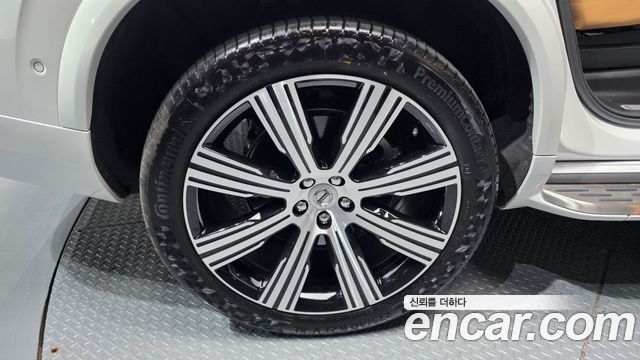 Volvo XC90 2023 — photo 5