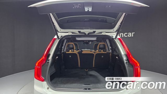 Volvo XC90 2023 — photo 20