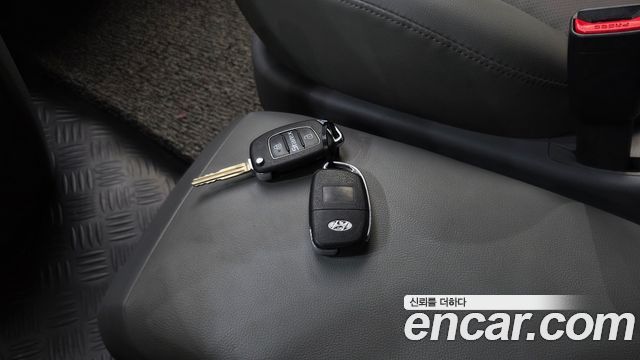 Hyundai Starex 2020 — photo 24
