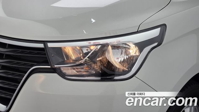 Hyundai Starex 2020 — photo 8