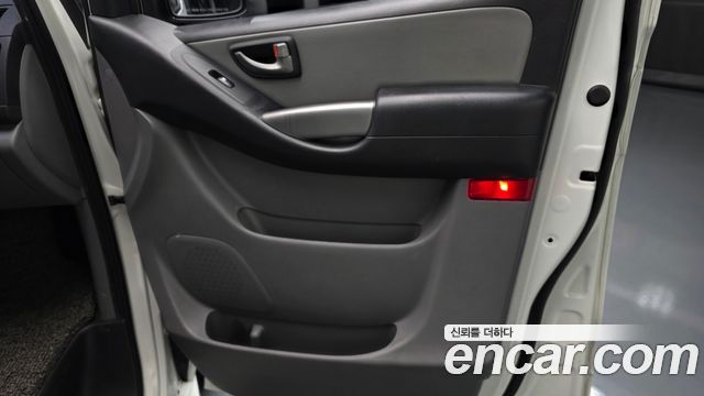 Hyundai Starex 2020 — photo 14