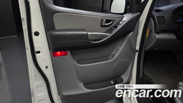 Hyundai Starex 2020 — photo 15