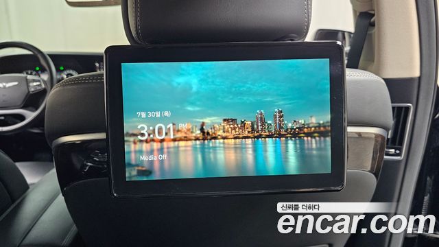 Genesis G90 2019 — photo 19