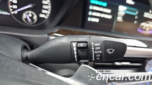 Genesis G90 2019 — photo 27