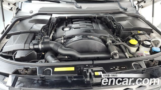 Land Rover Discovery 2016 — photo 6
