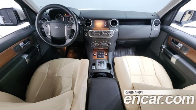 Land Rover Discovery 2016 — photo 7