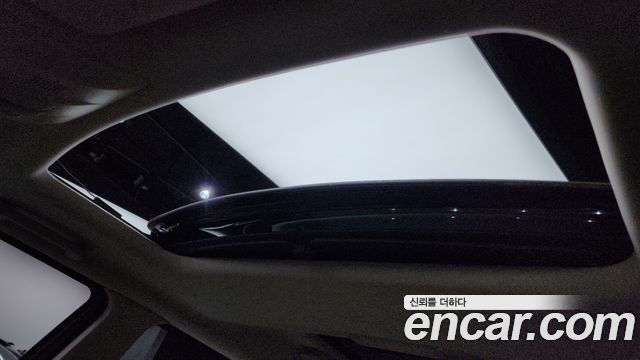 Land Rover Discovery 2016 — photo 20