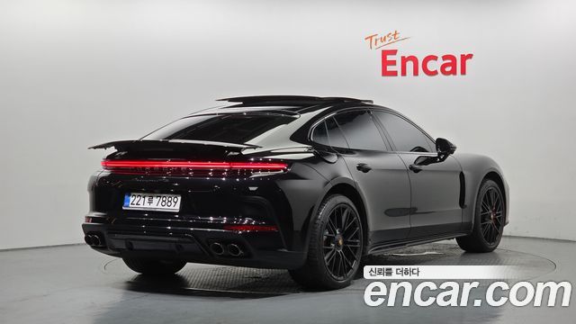 Porsche Panamera 2025 — photo 2