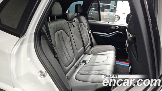 BMW X5 2024 — photo 17