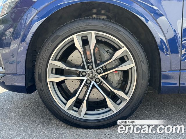 Audi SQ8 2021 — photo 6