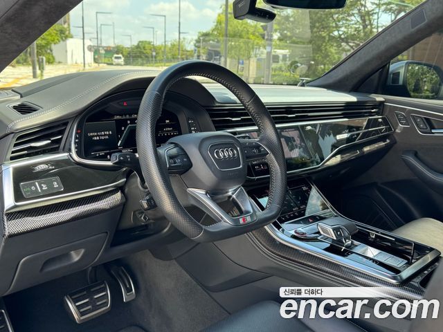 Audi SQ8 2021 — photo 9
