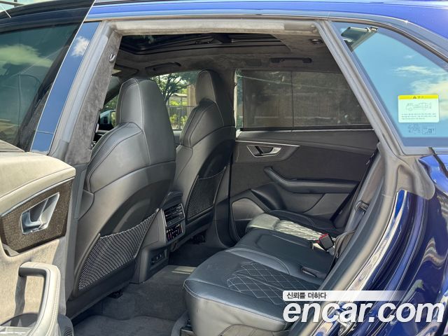 Audi SQ8 2021 — photo 11