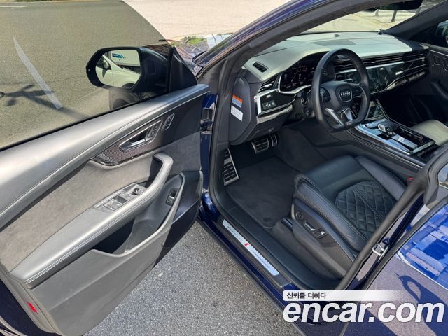 Audi SQ8 2021 — photo 12