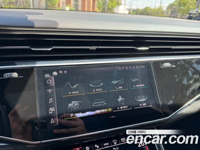 Audi SQ8 2021 — photo 14