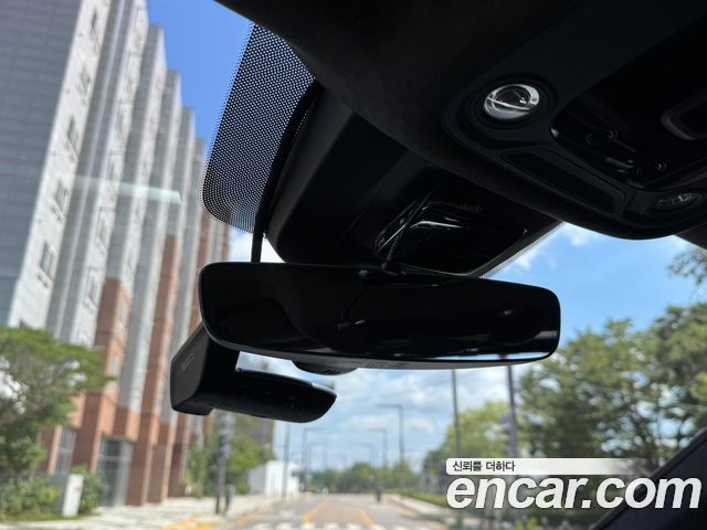 Audi SQ8 2021 — photo 18