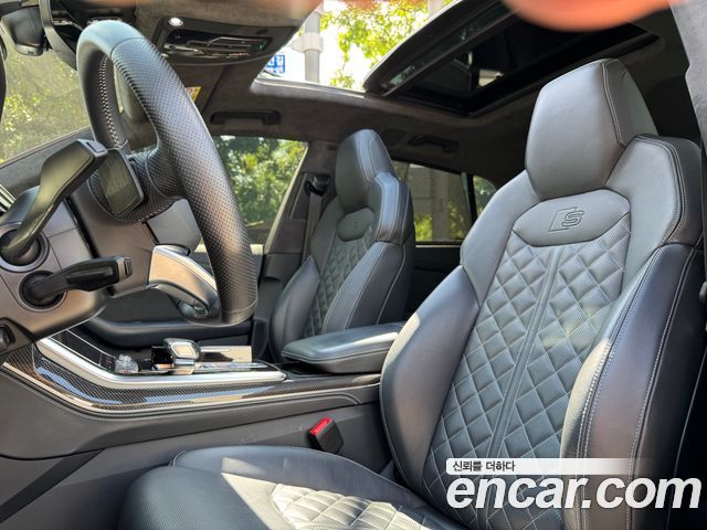 Audi SQ8 2021 — photo 20