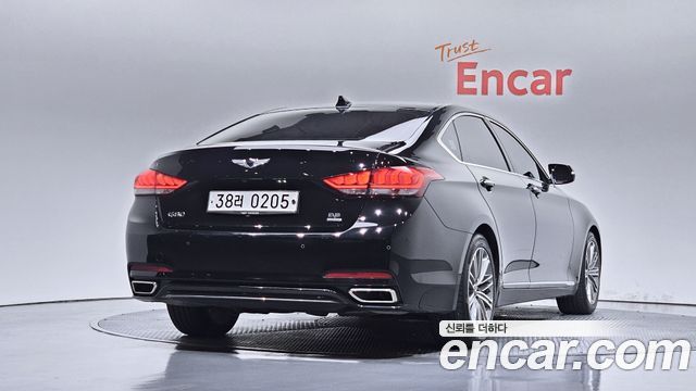 Genesis G80 2017 — photo 2