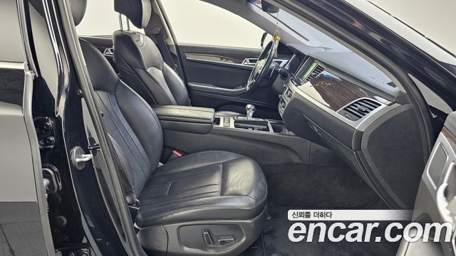 Genesis G80 2017 — photo 11