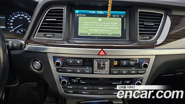 Genesis G80 2017 — photo 14