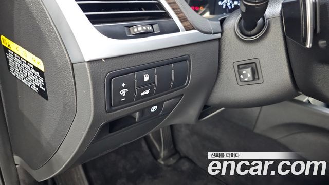 Genesis G80 2017 — photo 16