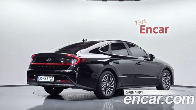 Hyundai Sonata 2022 — photo 2