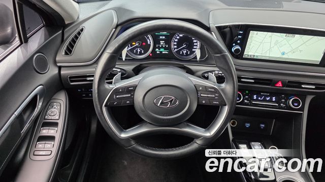 Hyundai Sonata 2022 — photo 19