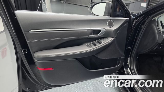 Hyundai Sonata 2022 — photo 14