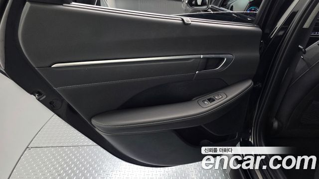Hyundai Sonata 2022 — photo 15