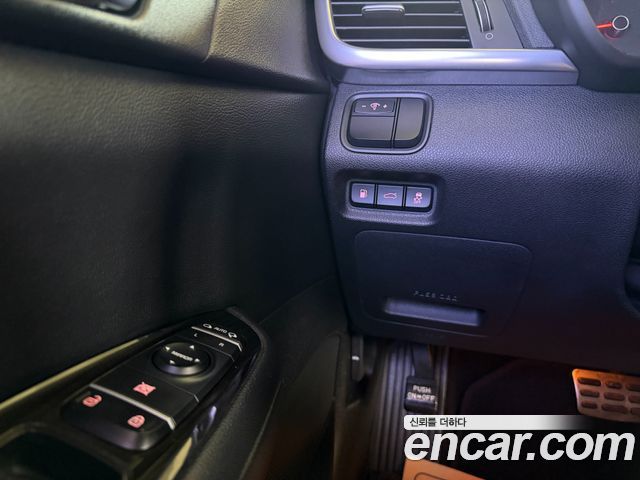Kia K5 2016 — photo 12