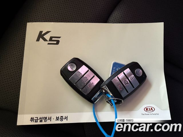 Kia K5 2016 — photo 19