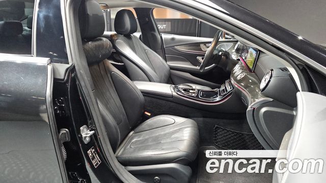 Mercedes-Benz CLS-Class 2019 — photo 18
