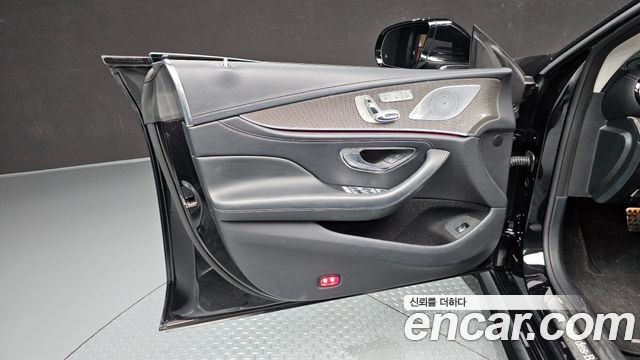 Mercedes-Benz CLS-Class 2019 — photo 14
