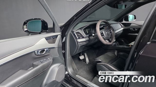 Volvo XC90 2021 — photo 10