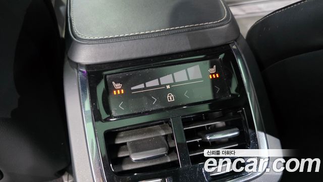 Volvo XC90 2021 — photo 19
