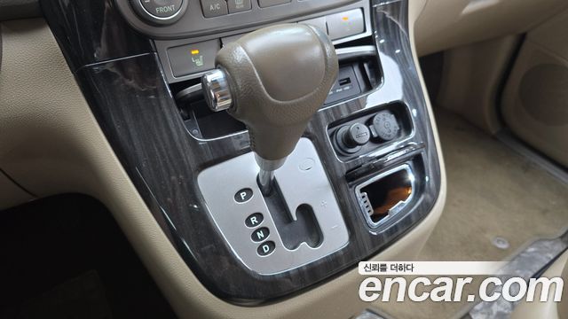 Kia Canival 2013 — photo 12