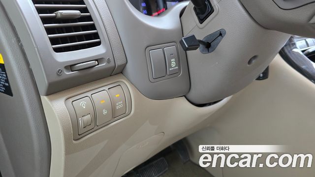 Kia Canival 2013 — photo 25