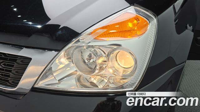 Kia Canival 2013 — photo 8