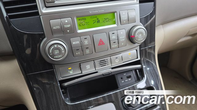 Kia Canival 2013 — photo 30
