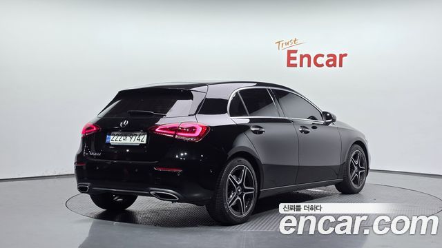 Mercedes-Benz A-Class 2021 — photo 2