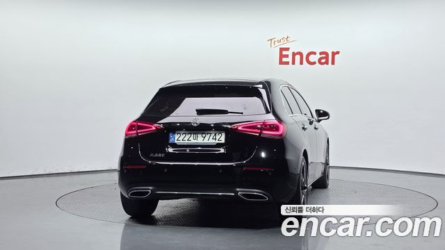 Mercedes-Benz A-Class 2021 — photo 4