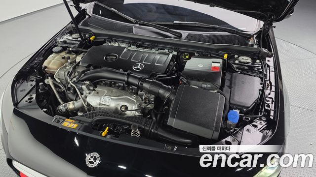 Mercedes-Benz A-Class 2021 — photo 6