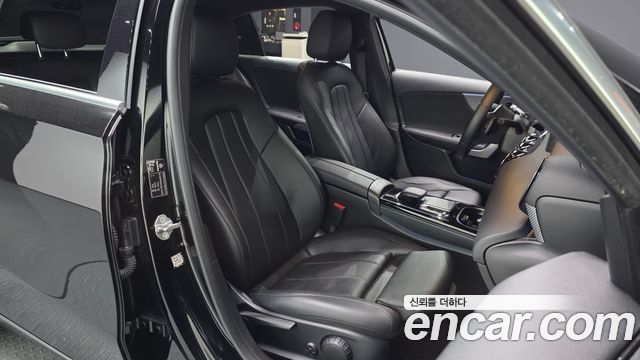 Mercedes-Benz A-Class 2021 — photo 13