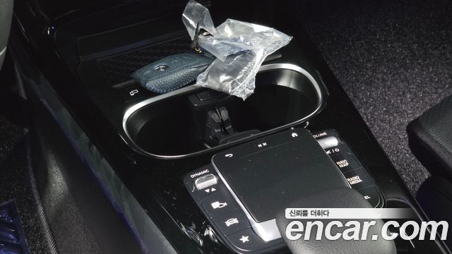 Mercedes-Benz A-Class 2021 — photo 24