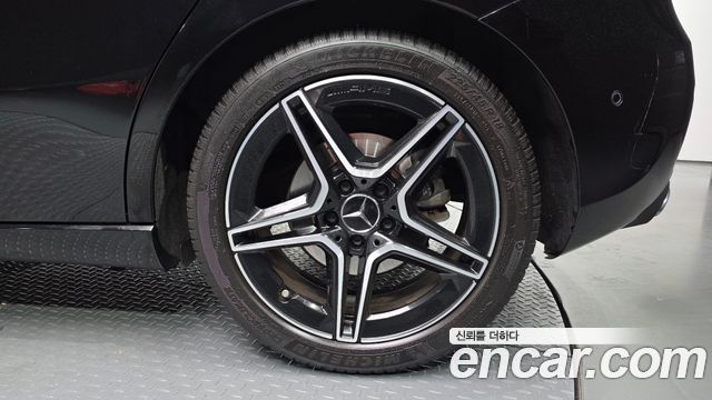 Mercedes-Benz A-Class 2021 — photo 7