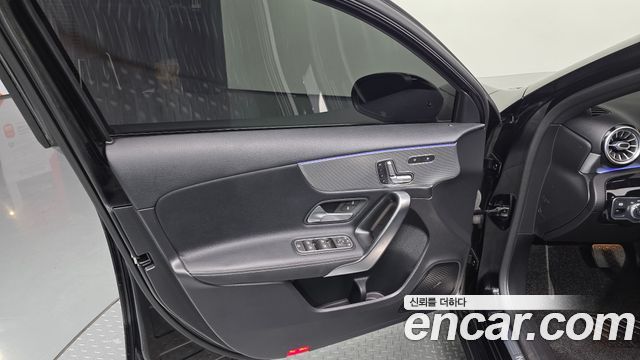 Mercedes-Benz A-Class 2021 — photo 14