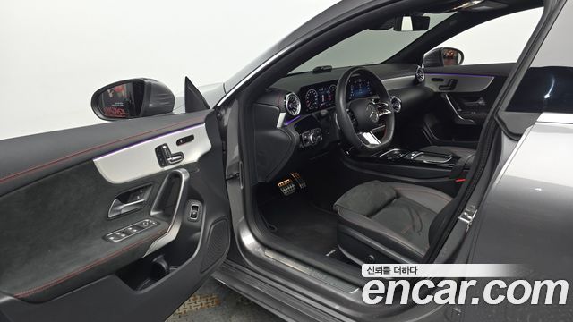 Mercedes-Benz CLA-Class 2024 — photo 13