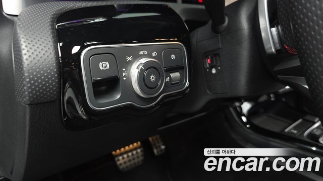 Mercedes-Benz CLA-Class 2024 — photo 25