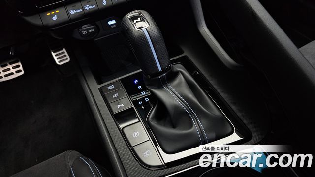 Hyundai AVANTE 2024 — photo 12